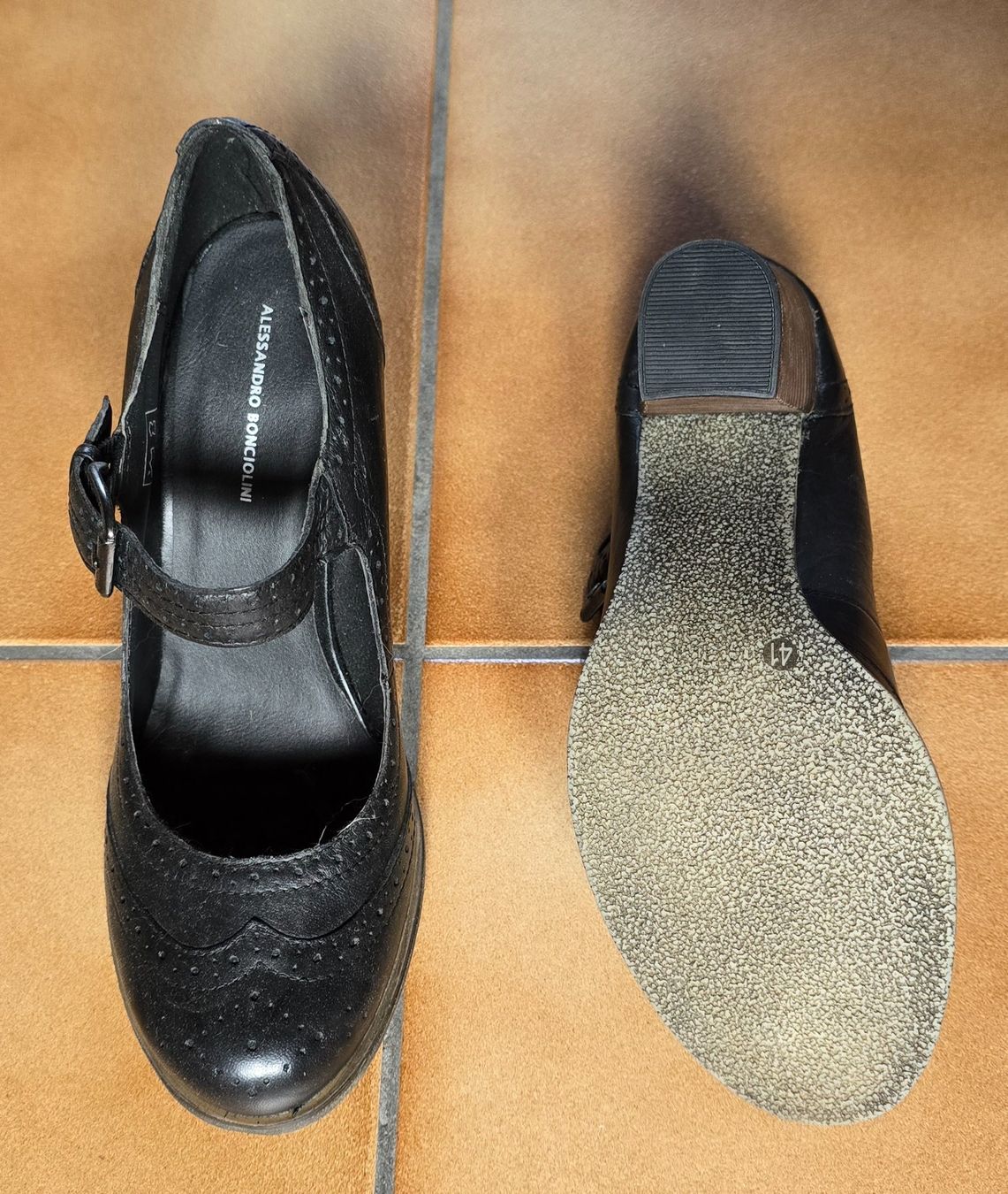Damenschuhe: Chaussures à talons ALESSANDRO BONCIOLINI pt. 41 – Gebraucht aus Clarens von ato_d8ph 2