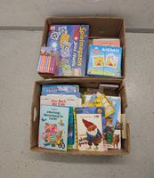 2 grosse Kisten mit vielen Büchern und Kinderspielen