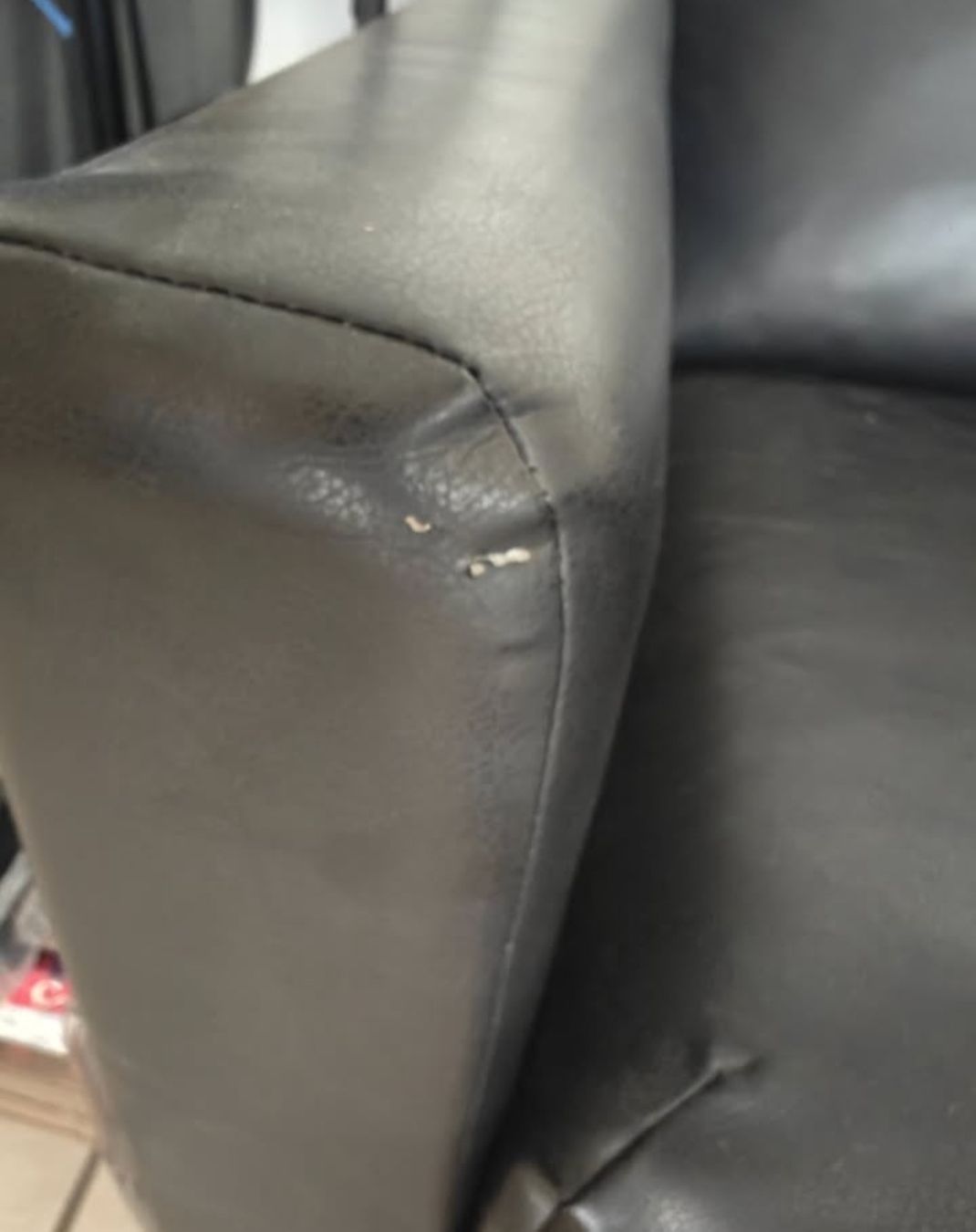 Sofas: Corner Sofa in Black Leather Look – D'occasion à Oberengstringen par kar_zsh6 4