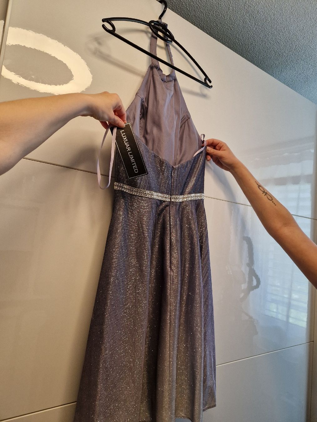Vestiti: Kleid neu lila/silber Gr 36 – Nuovo e nell'imballaggio originale da Zürich venduto da mel_mzx6 1