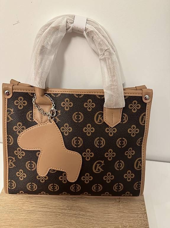 Borse da donna: Spezielle Damenhandtasche – Usato da St.Gallen venduto da jia_2vlq