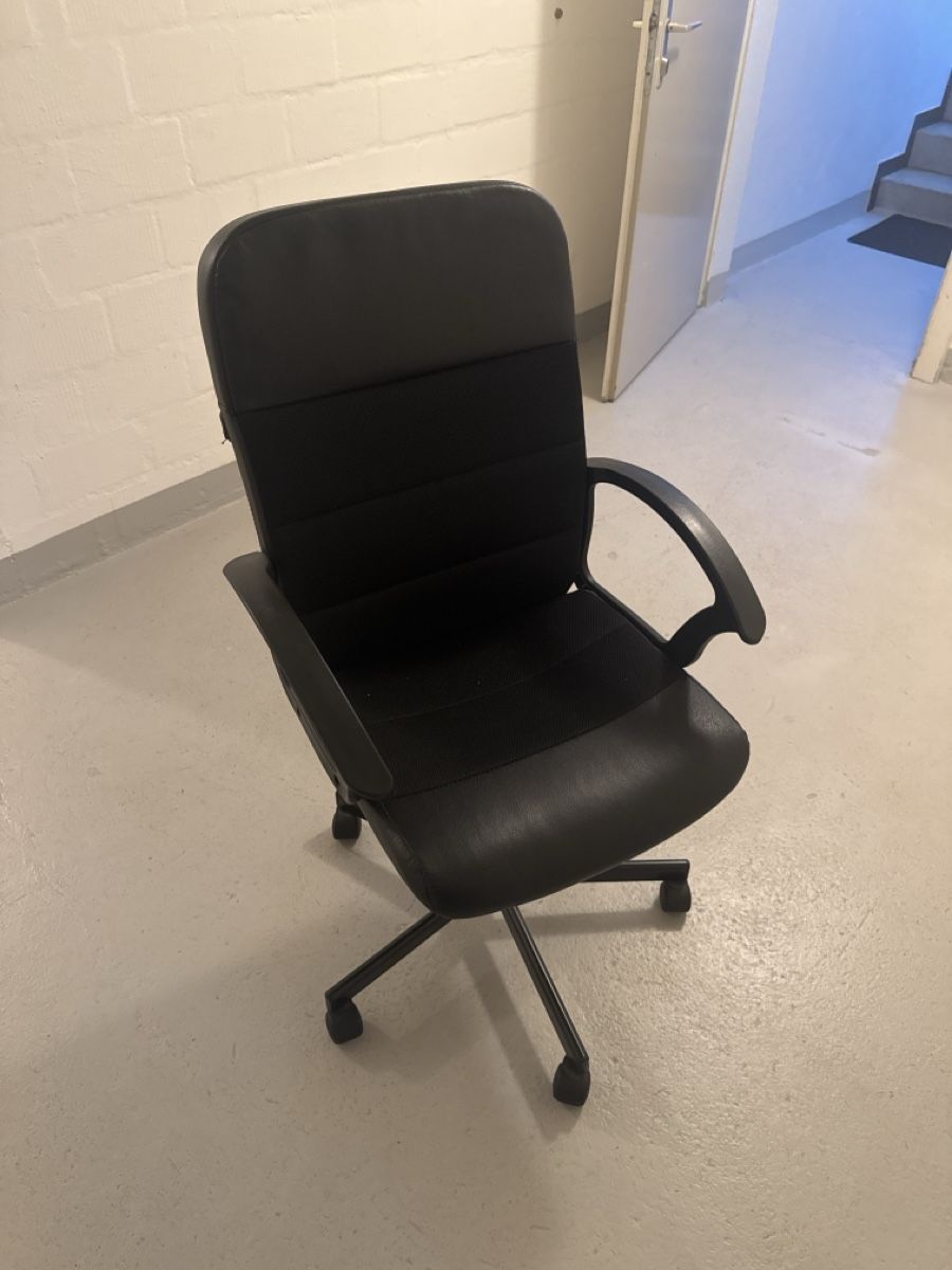 Ikea Stühle: Bürostuhl IKEA – Gebraucht aus Rapperswil SG von Adi4798 1