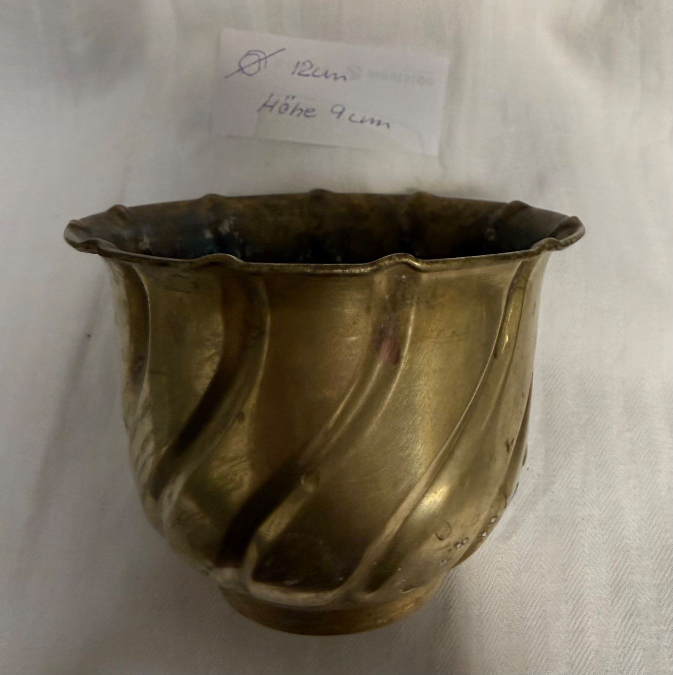Vasi per fiori: Vintage  Messing Blumen-Topf / Uebertopf – Usato da Bern venduto da rewe45