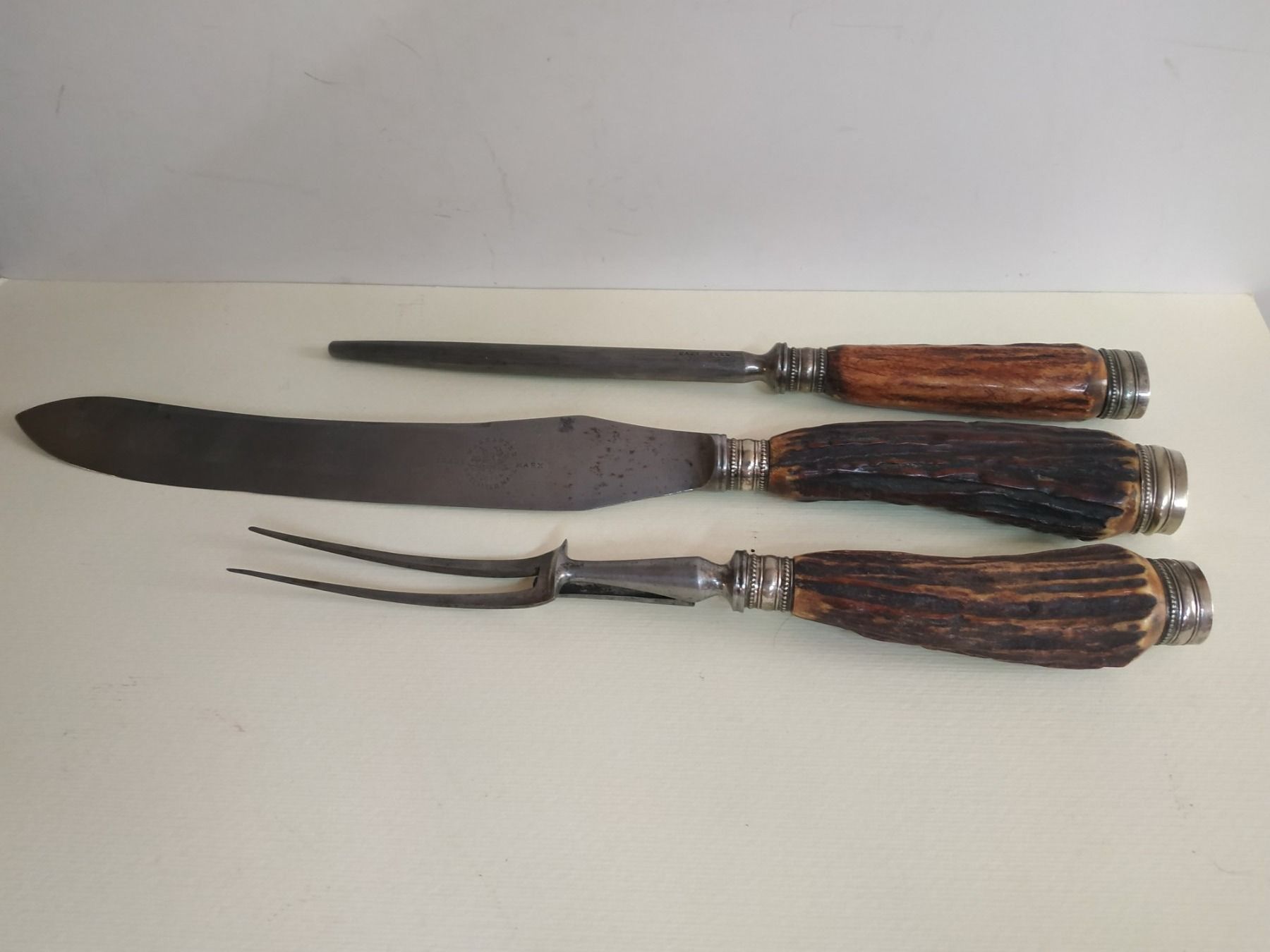 Besteck: Messer - Bratenset - Antik - ensemble de ròti – Gebraucht aus Sorengo von 74in