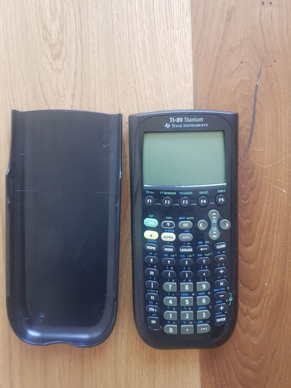 Calcolatrici tascabili: Taschenrechner TI-89 Titanium – Usato da Eschenbach SG venduto da SanFranciscoCalifornia 1
