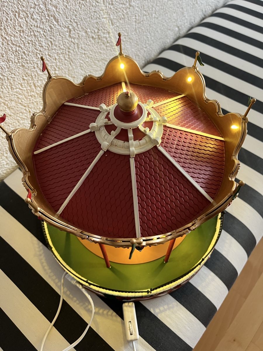 Toutes les décorations: Santa Carousel animiert – D'occasion à Rorschacherberg par Artmaru 2