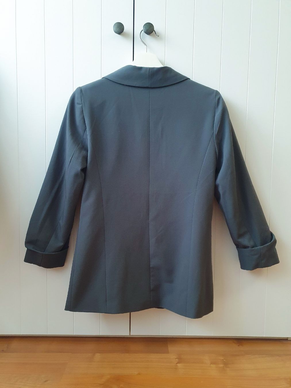 Completi & Tailleur: Blazer graphit/grau/grün XS/S – Nuovo (secondo la descrizione) da Wetzikon ZH venduto da FundusFuchs 2