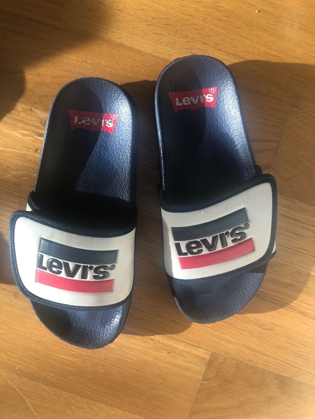 Levi's Scarpe per ragazzi: Levi’s Sandale für Junge – Usato da Basel venduto da vlo_5wjf