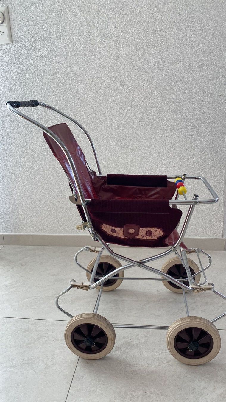 Carrozzine per bambole: alter Puppen Kinderwagen – Usato da Dagmersellen venduto da Arcticsnow2017 1