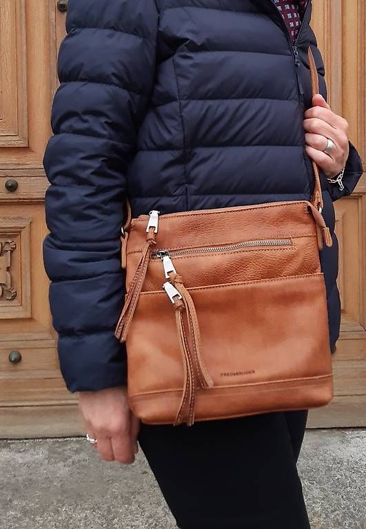 Taschen für Damen: Ledertasche von FredsBruder – Gebraucht aus Burgdorf von sik_mz9x 4