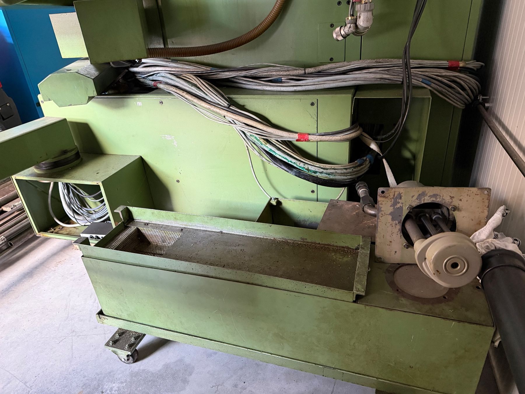 Aciera Alle Maschinen: ACIERA F5 CNC-3000 Fraiseuse à commande numérique, 1982 – Defekt aus Bouveret von saki03 5