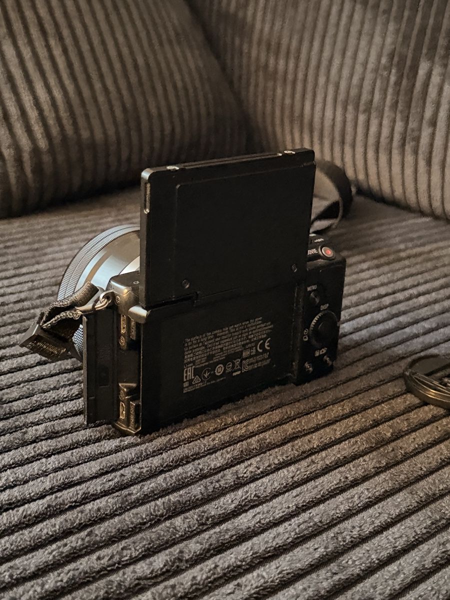 Sony Kamera: Sony Alpha 5000 – Gebraucht aus Thalwil von damn.edo 1