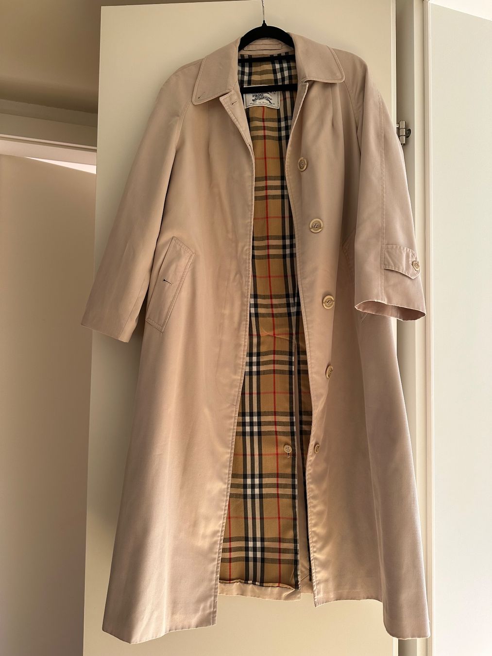 Burberry Cappotti: Burberry Trenchcoat Gr. S – Usato da Zürich venduto da fisch0 1