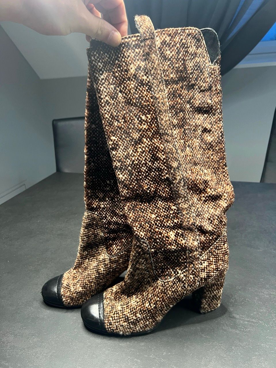 Scarpe da donna: Chanel-Stiefel – Usato da St. Gallen venduto da ProtoPlex 2