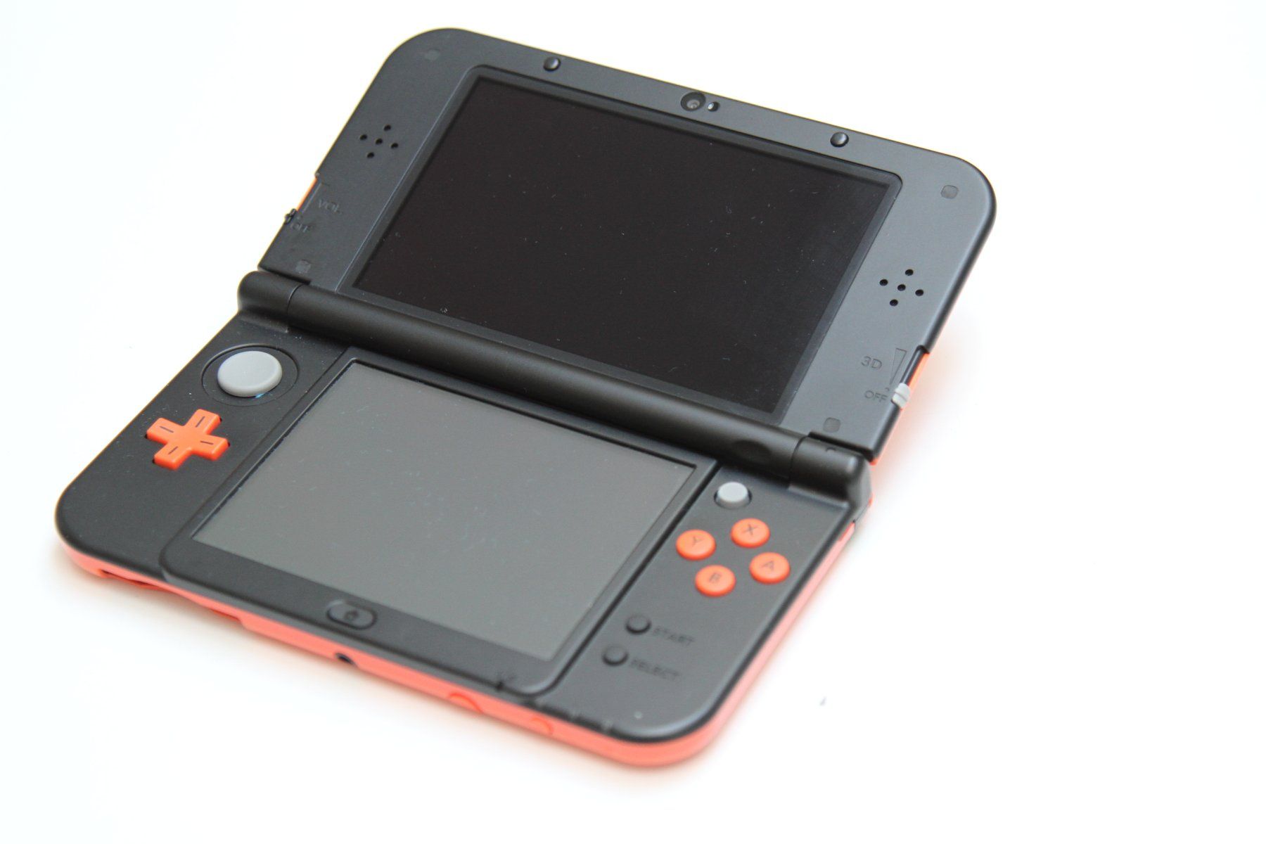 Nintendo Console: New Nintendo 3DS XL orange / schwarz – Usato da Basel venduto da camelot99 3