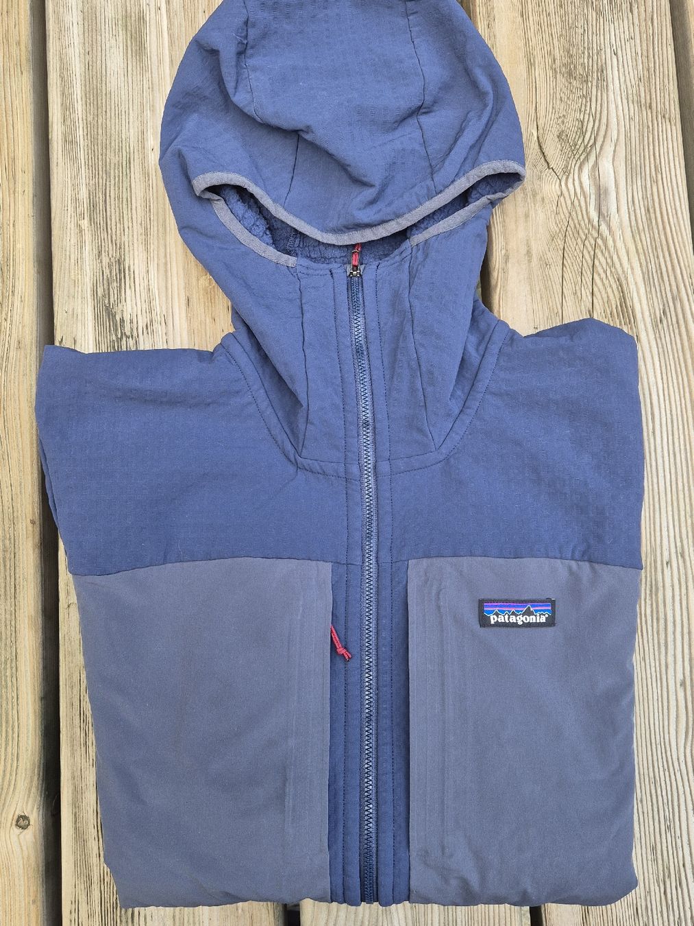 Patagonia Giacche: Patagonia R2 midlayer – Usato da Zürich venduto da Loboso
