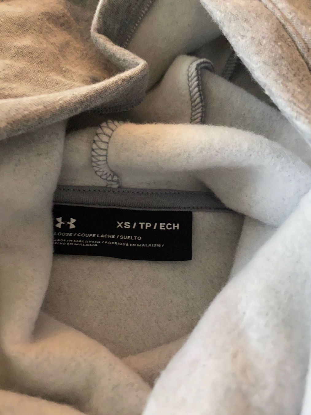 Pullover & Sweatshirts: Sweat-shirt pulls en Très Bon état – Gebraucht aus Villars-sur-Glâne von Graca03 2