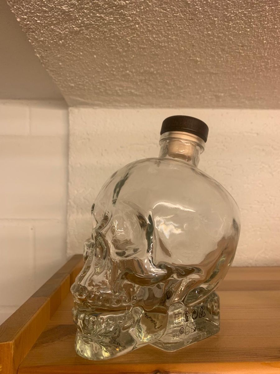 Altro: Vodka Flasche Totenkopf – Usato da Magden venduto da Jackevaro