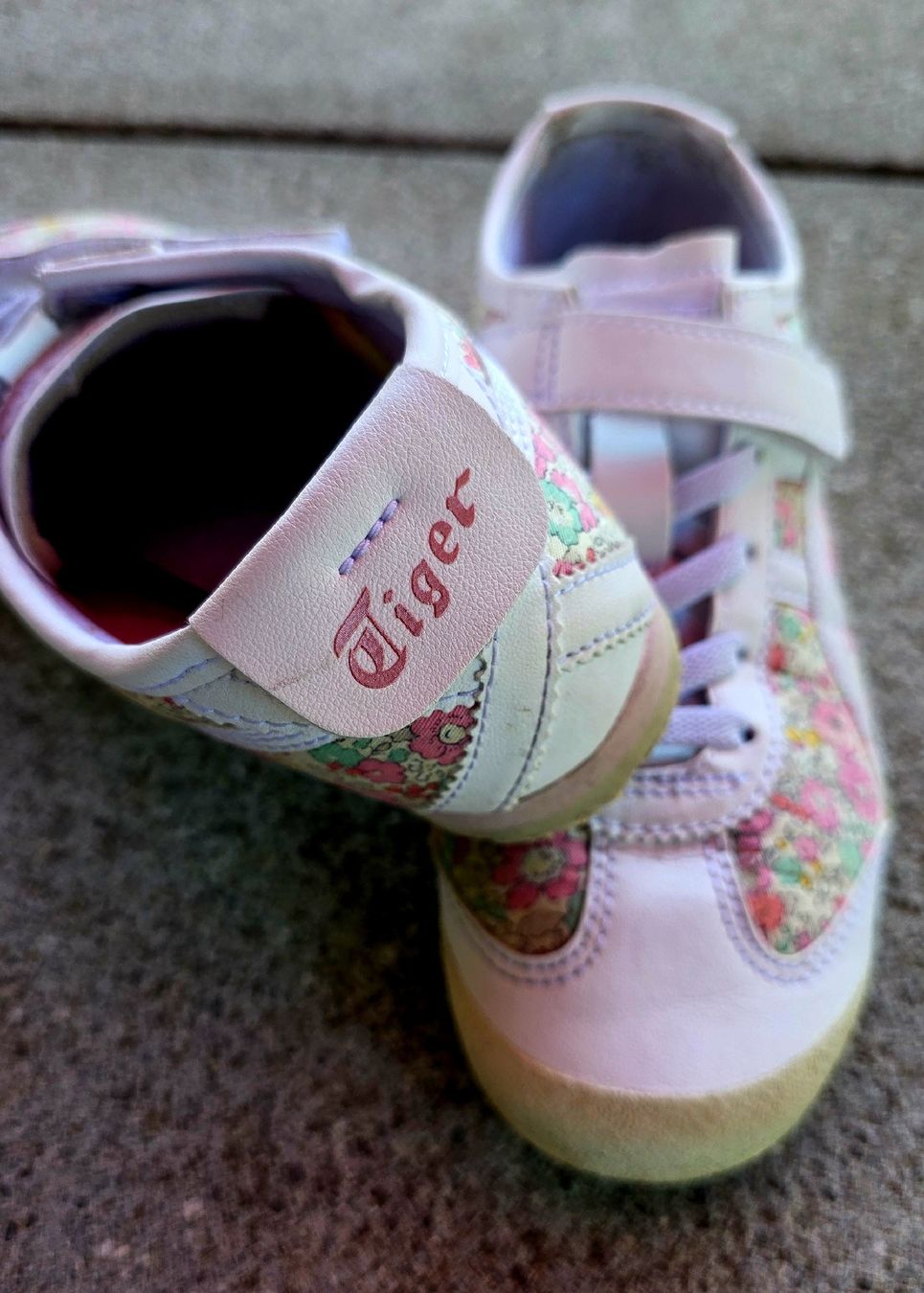 Onitsuka Chaussures filles: Onitsuka Tiger Sneakers – D'occasion à Spreitenbach par nicsusi01 1