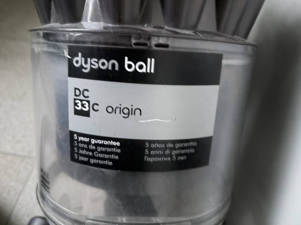 Staubsauger & Zubehör: Dyson Ball DC33C – Gebraucht aus Horgen von ErsterImperator 4