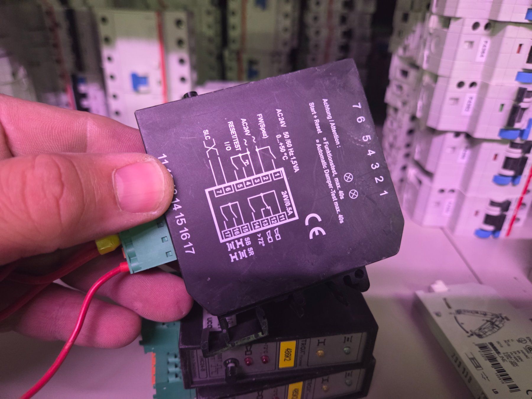 Composants électroniques: Trox Technik THC24-B Steuergerät gebraucht – D'occasion à Zürich par Alibaba1234 2