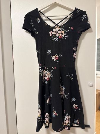 Sommerliches Blumenkleid Gr. XS
