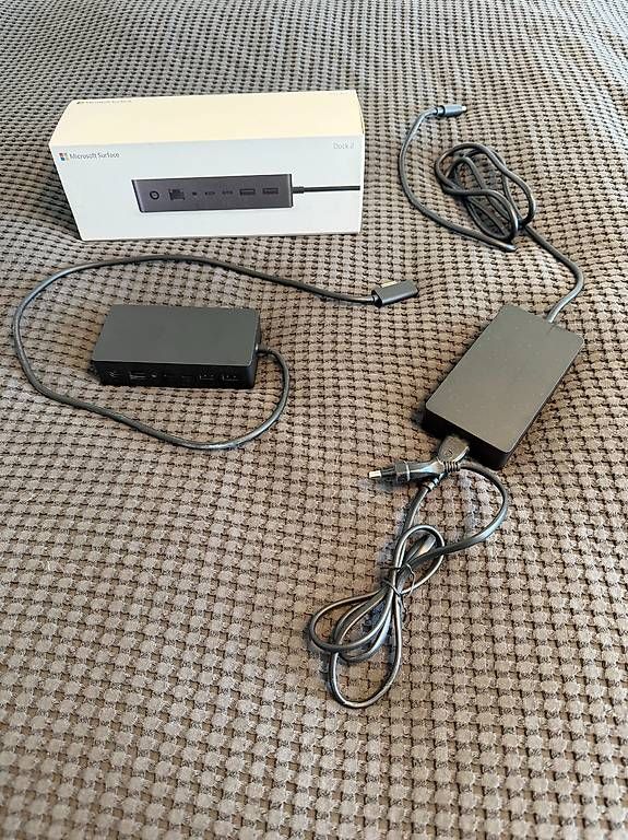 Dockingstation: Microsoft Surface Docking Station inkl. OVP – Gebraucht aus Utzigen von cdrg