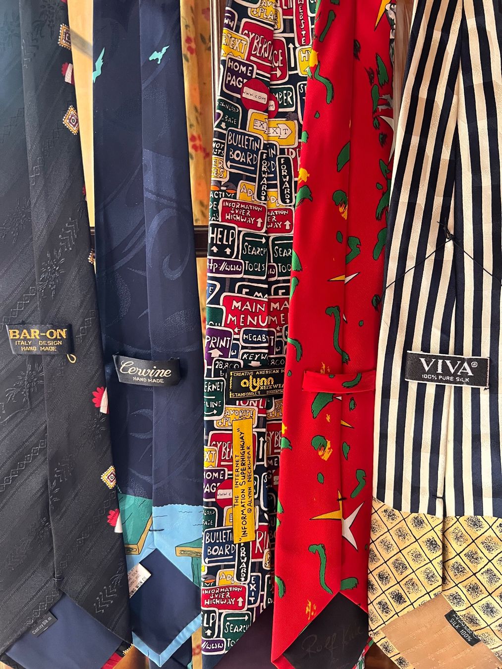 Cravatte: Vintage ties – Nuovo (secondo la descrizione) da Lausanne venduto da NYC67 2