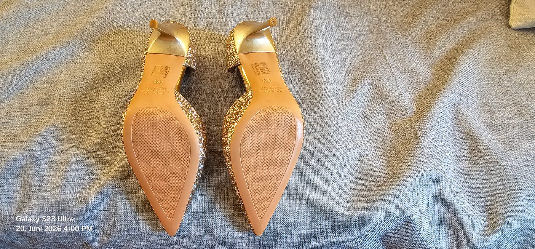 Scarpe da donna: High Heels Glitzer Design Gold (41) – Usato da Unterseen venduto da Anna57 3
