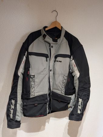 Motorrad Jacke Grösse 4 XL mit Protektoren
