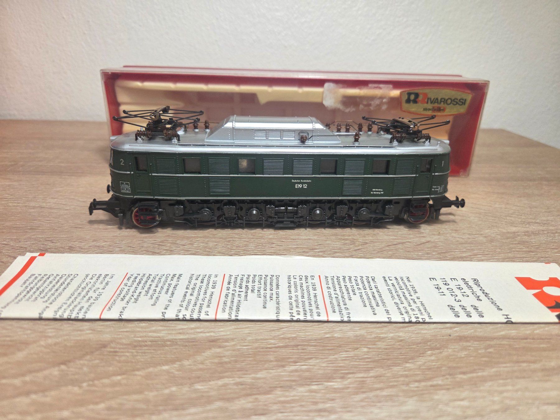 Rivarossi Modellini di ferrovie: Rivarossi 1095 E-Lok E19-12 DB H0 – Usato da St-Aubin-Sauges venduto da Lo_Go 6