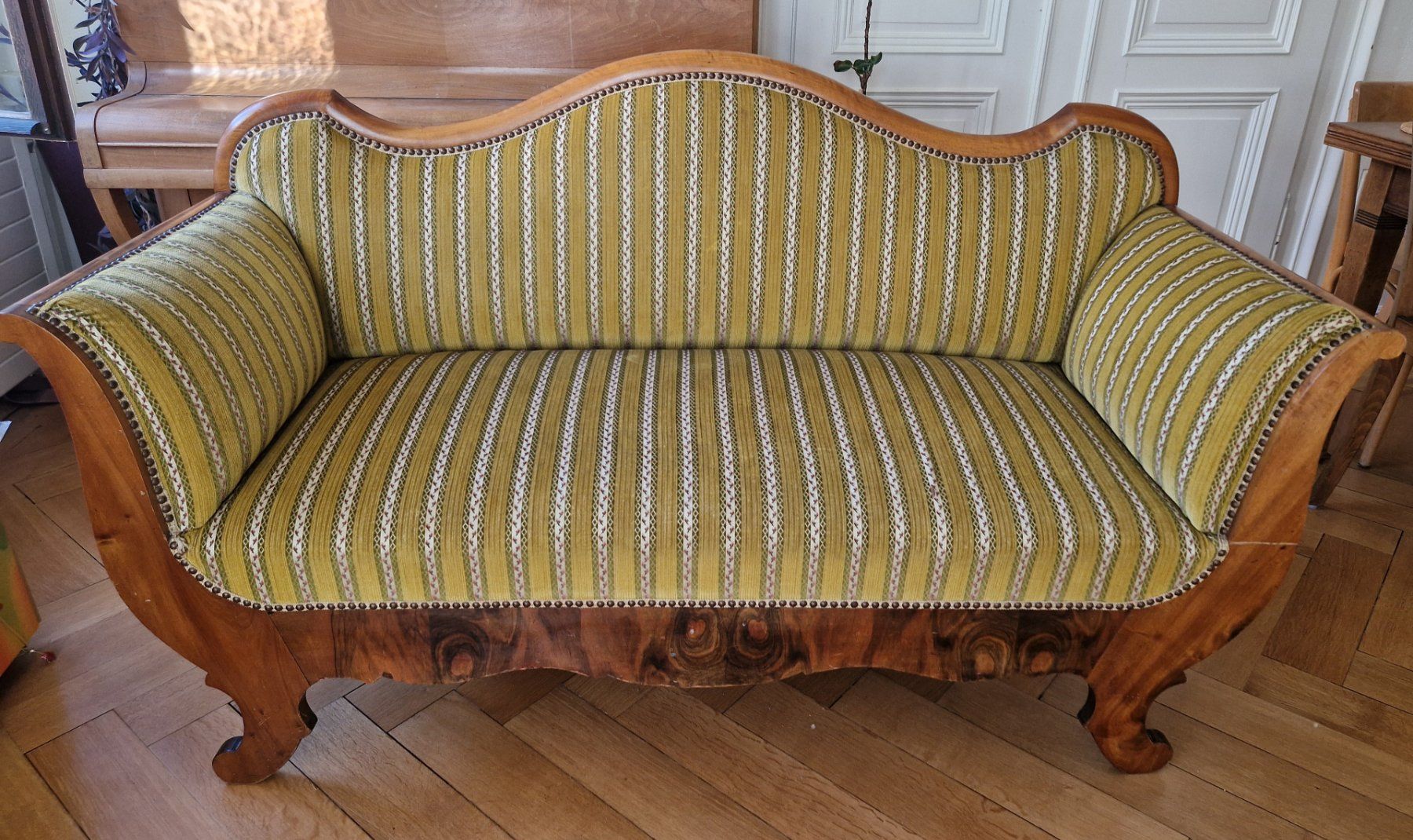 Sofas: Antikes Biedermeier-Sofa, grün, gebraucht – Gebraucht aus Basel von ari_8d57