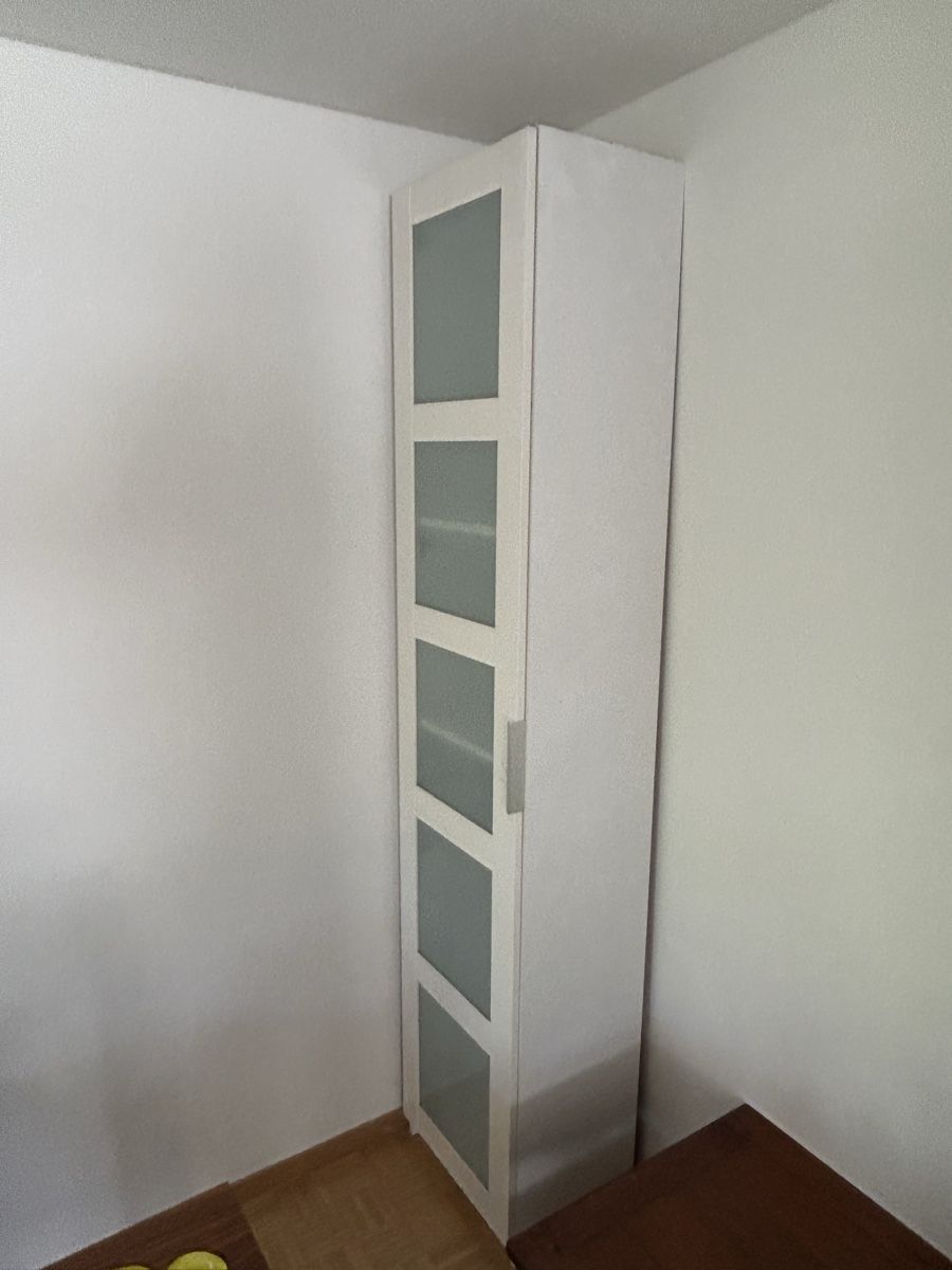 Armadi: Schrank weiss mit Glaselementen – Usato da Binningen venduto da drummer81 1