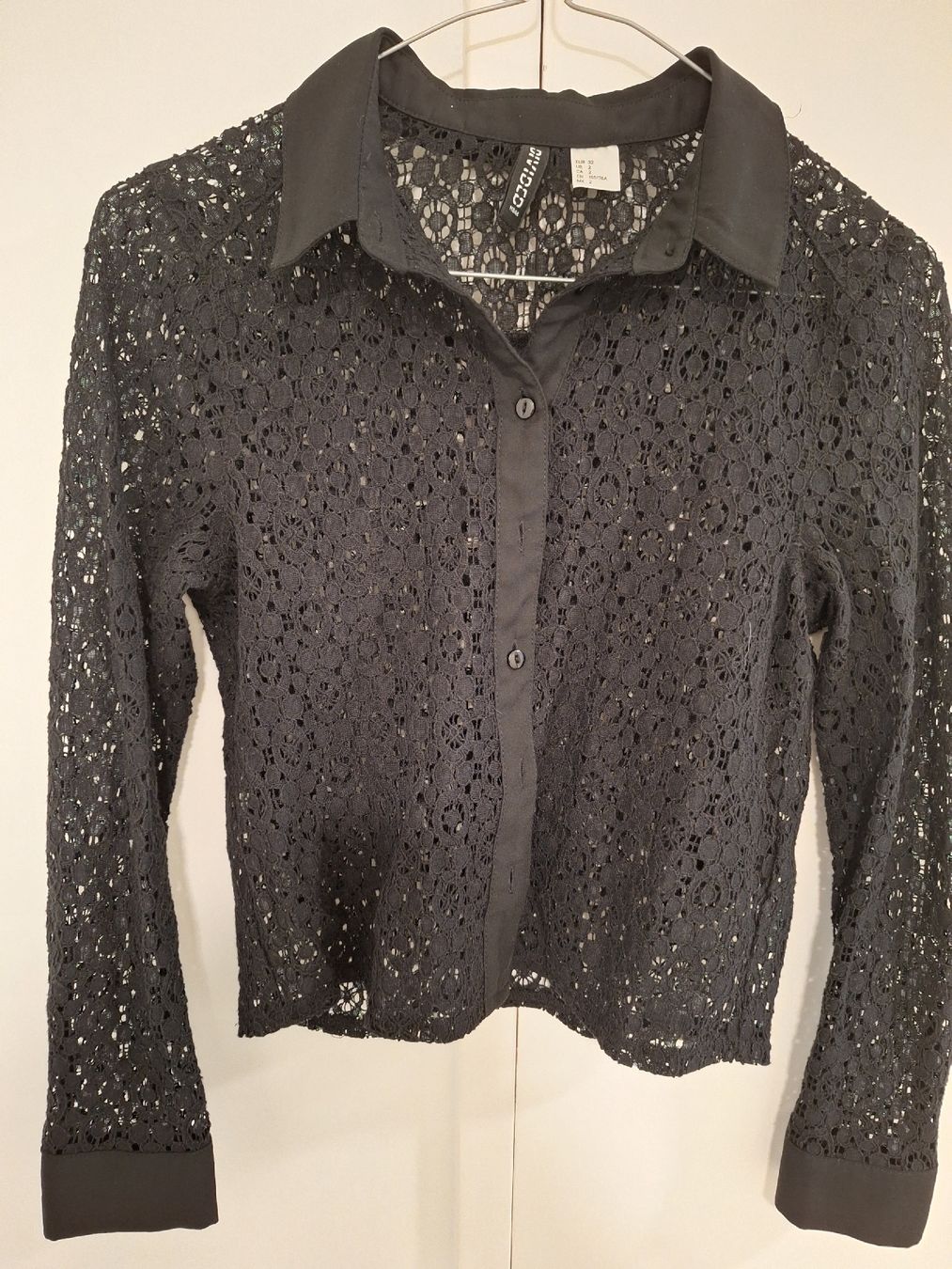 H&M Blusen: DAMEN SPITZENBLUSE - H&M DIVIDED – Gebraucht aus Steinhausen von togoraul123 1