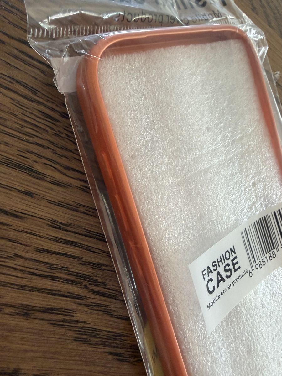 Cover & Protezioni schermo: Coque Apple iPhone 17 Pro - Orange - Neuf – Nuovo e nell'imballaggio originale da Lausanne venduto da Stephaniesdressing 4