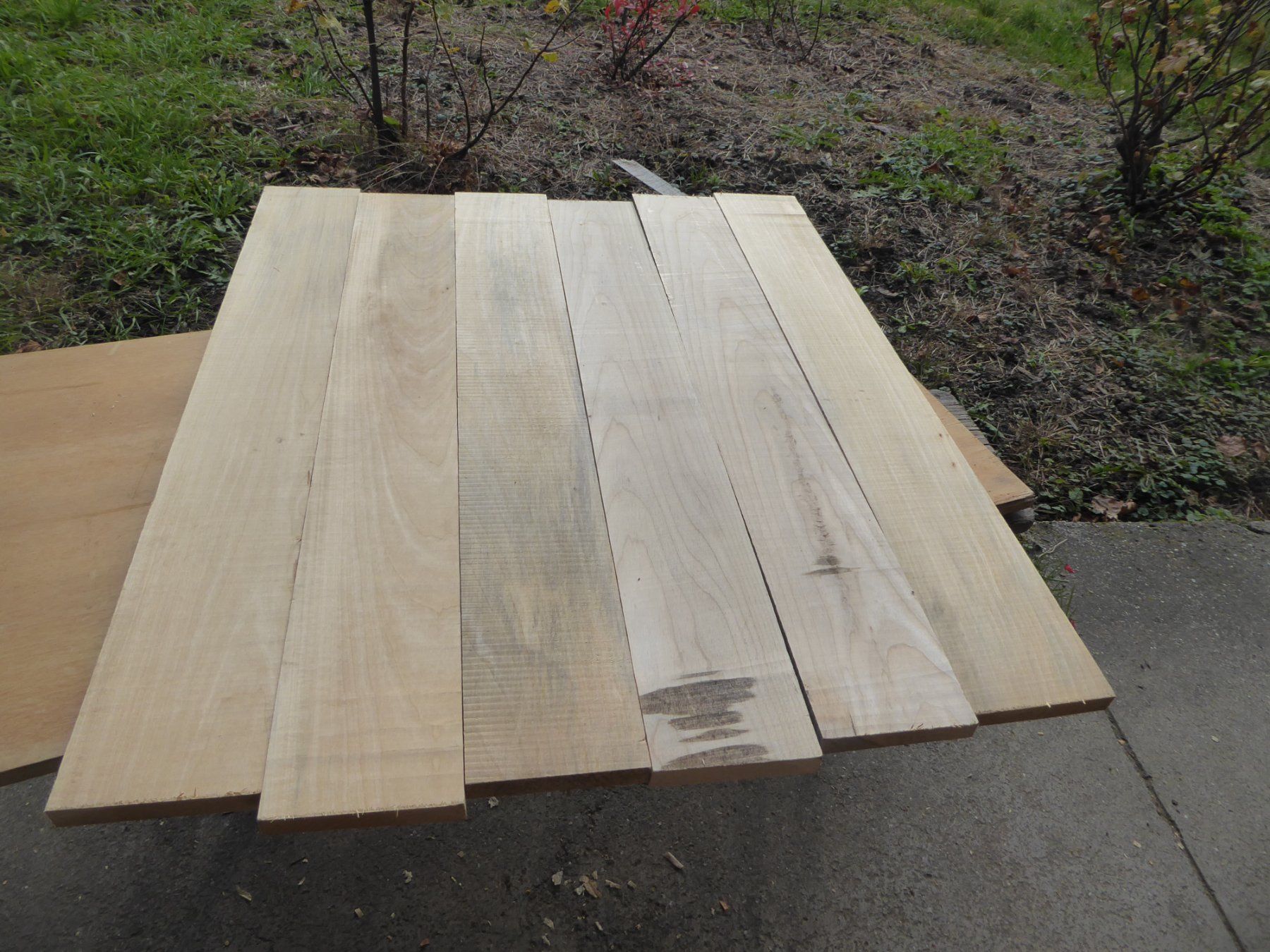 Articles en bois: Ahornbrettli – Neuf (Voir description) à Sumiswald par Hennri1 1