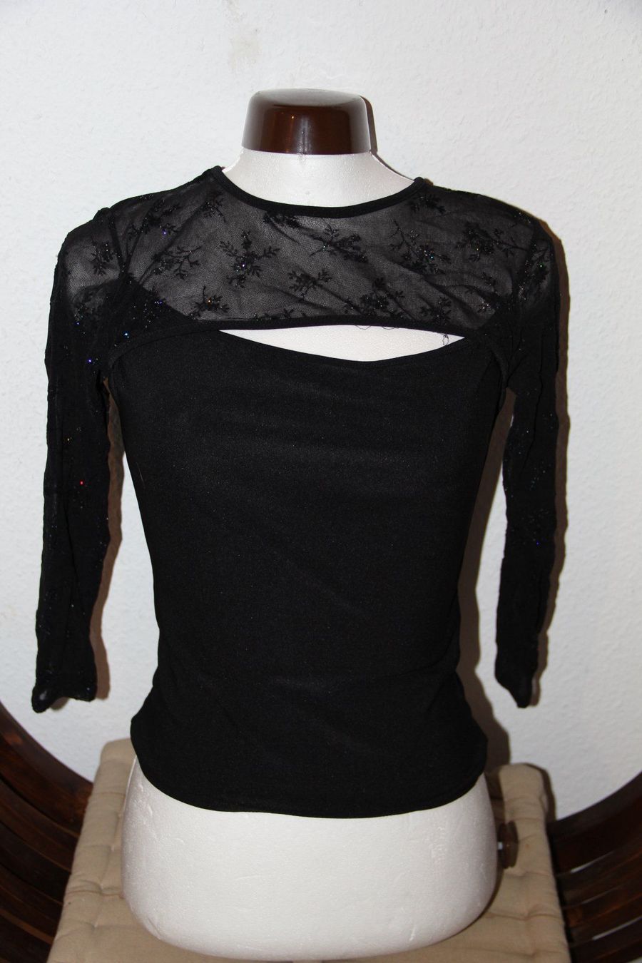 Blouses, T-shirts & Tops: Haut festif – D'occasion à satigny par cara68