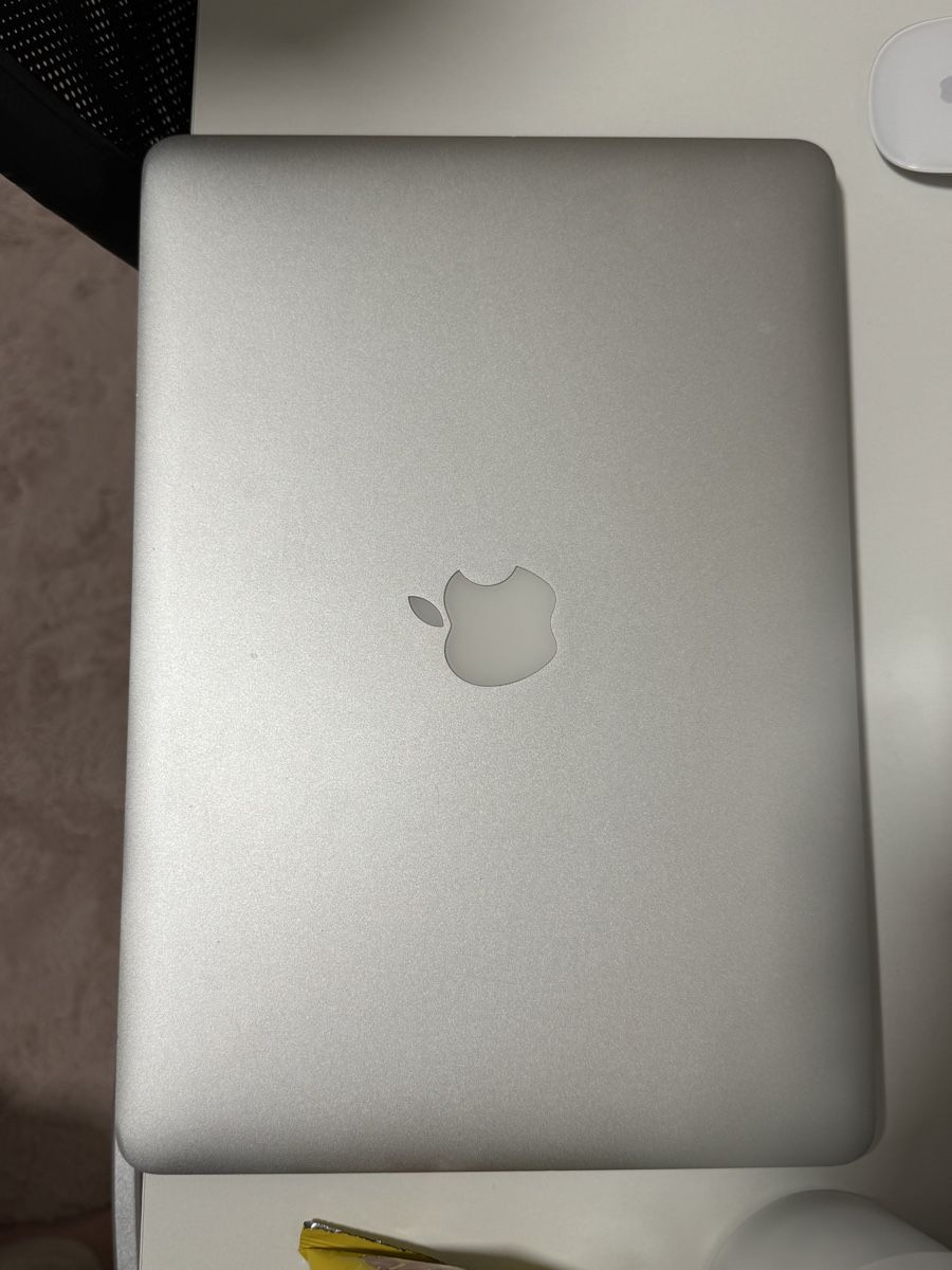 Apple Notebook: MacBook Air 13“ – Usato da Benglen venduto da Shamily 5