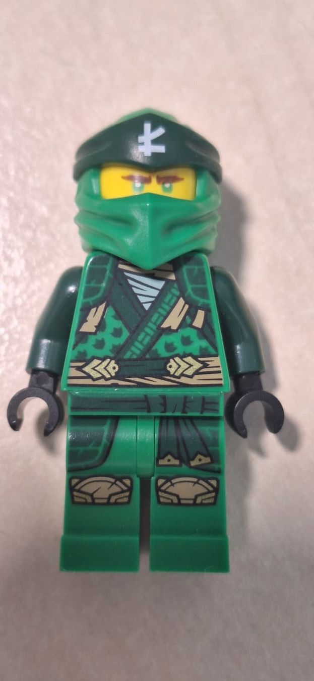 Lego Statuette: Lego Ninjago Lloyd Crystalized – Usato da Egnach venduto da sea_2zvc