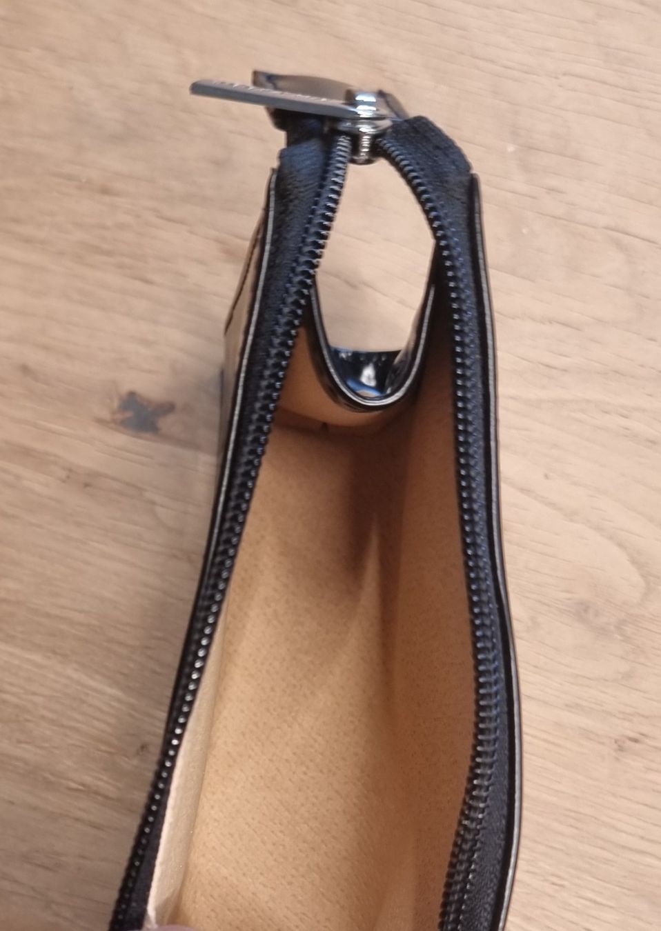 Navyboot Taschen für Damen: NAVYBOOT Leder Handtasche – Gebraucht aus Dielsdorf von meret07 3