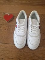 Sneakers Tommy Hilfiger weiss Gr 45 top Zustand!
