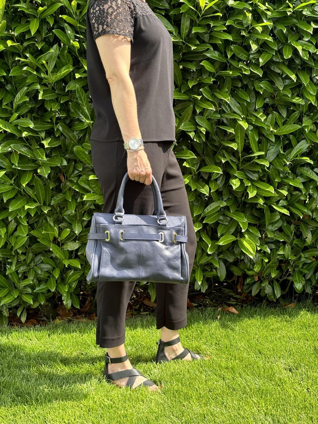 Borse da donna: Dunkelblaue Ledertasche – Usato da Tafers venduto da nad_2g7s 3