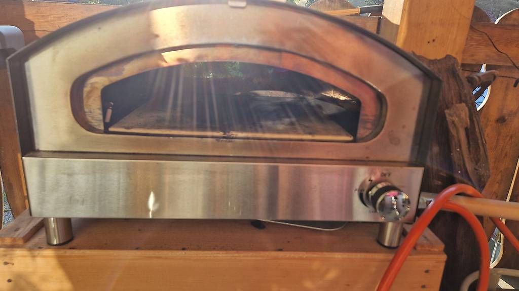 Four à pizza: Pizzaofen Heidenfeld Gas – D'occasion à Seewen SO par Perle8 2