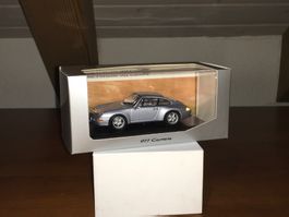 Porsche 911 (Typ 993) Carrera 1/43 Porsche Factory Box