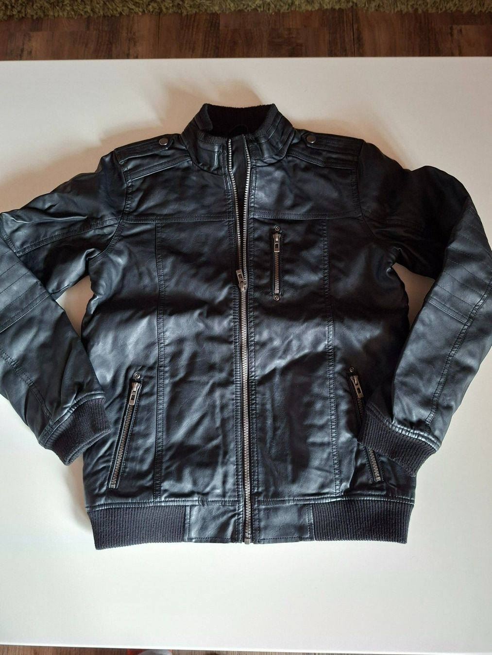 Giacche & Cappotti: Kunstlederjacke Grösse 164 – Usato da Lohn SH venduto da Zwierbel