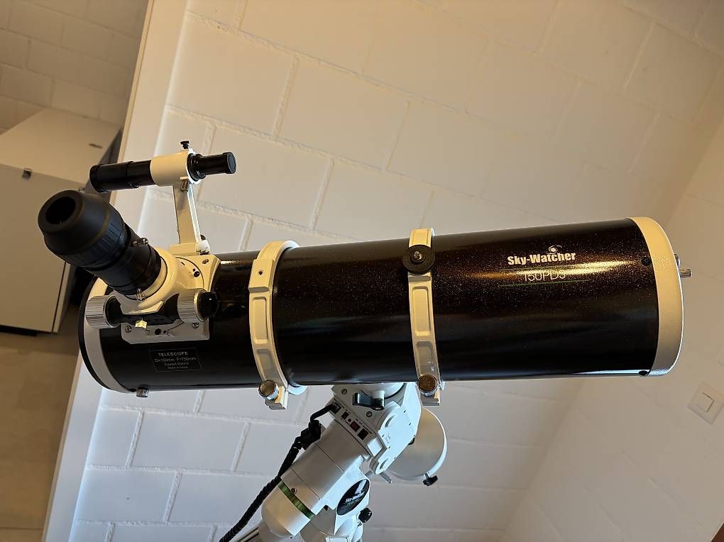 Sky-Watcher Telescopi: Skywatcher 150PDS with HEQ5 Pro - brand new – Usato da Zürich venduto da whiter3bbit 2
