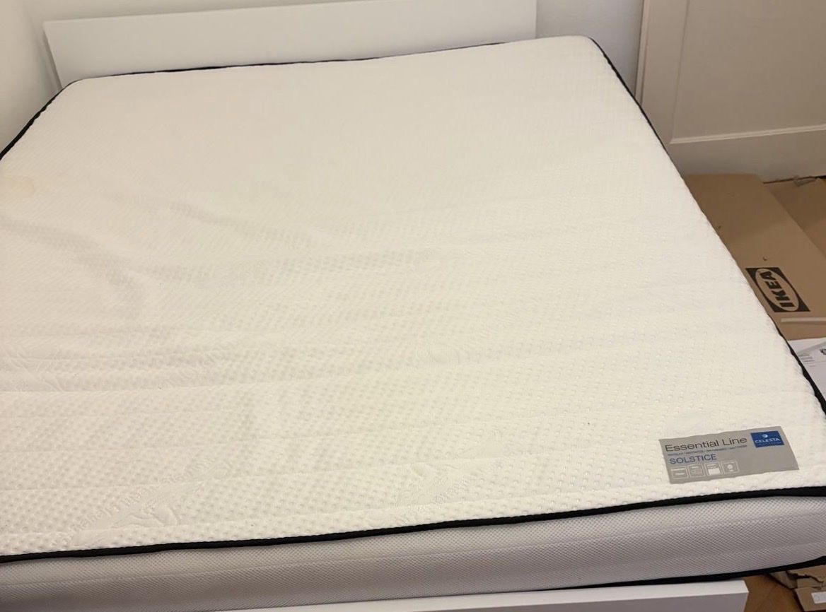 Matelas: Matelas 160x200  – D'occasion à Neuchâtel par ote_f8cc