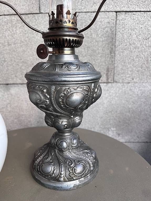 Lampade: Schöne Petrollampe um 1900 – Usato da Zollikofen venduto da Maxmaria 2