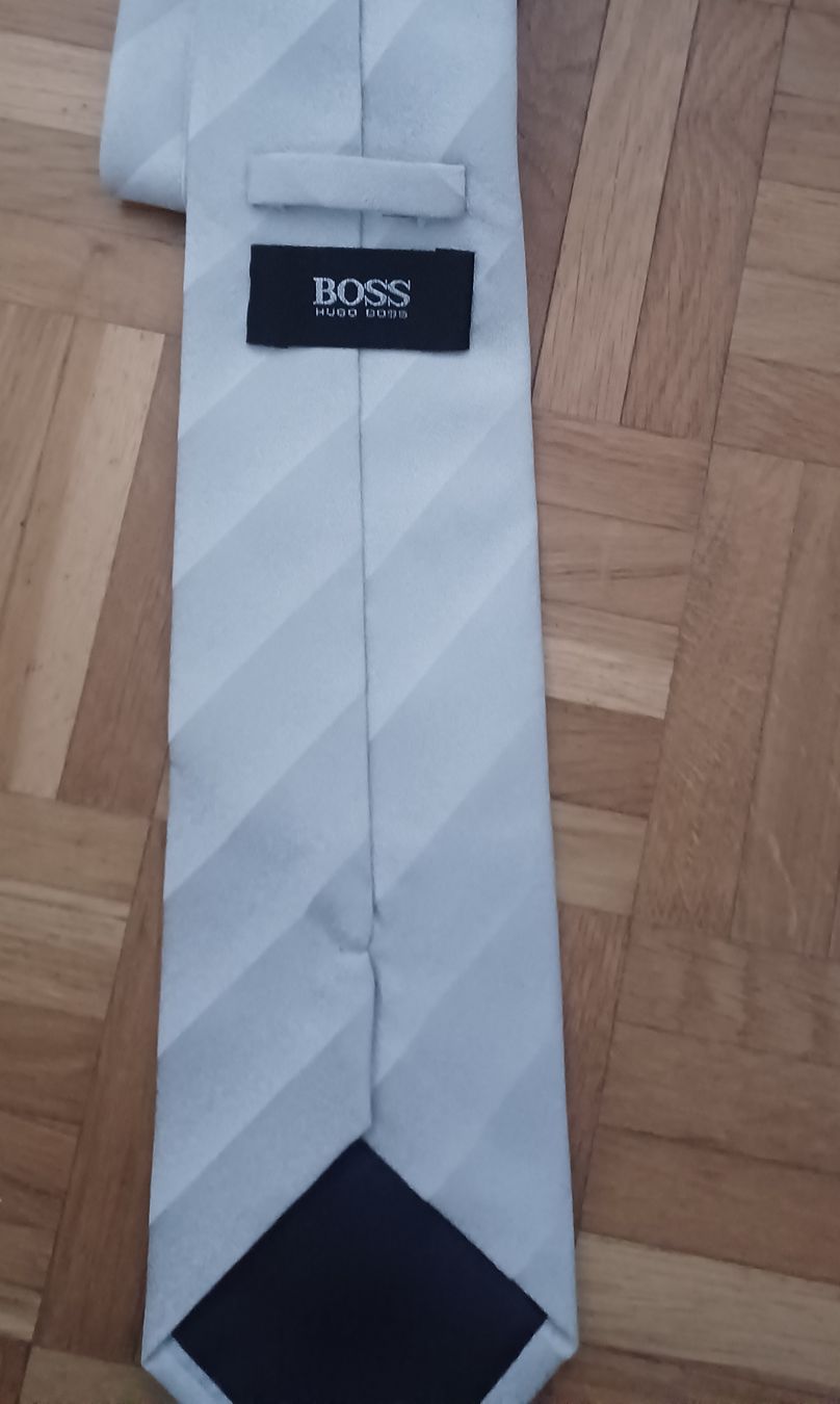 Hugo Boss Cravatte: Tie Boss – Usato da Gstaad venduto da sasha0270 1