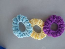 3 Scrunchies/Chouchous pour cheveux en crochet fait main